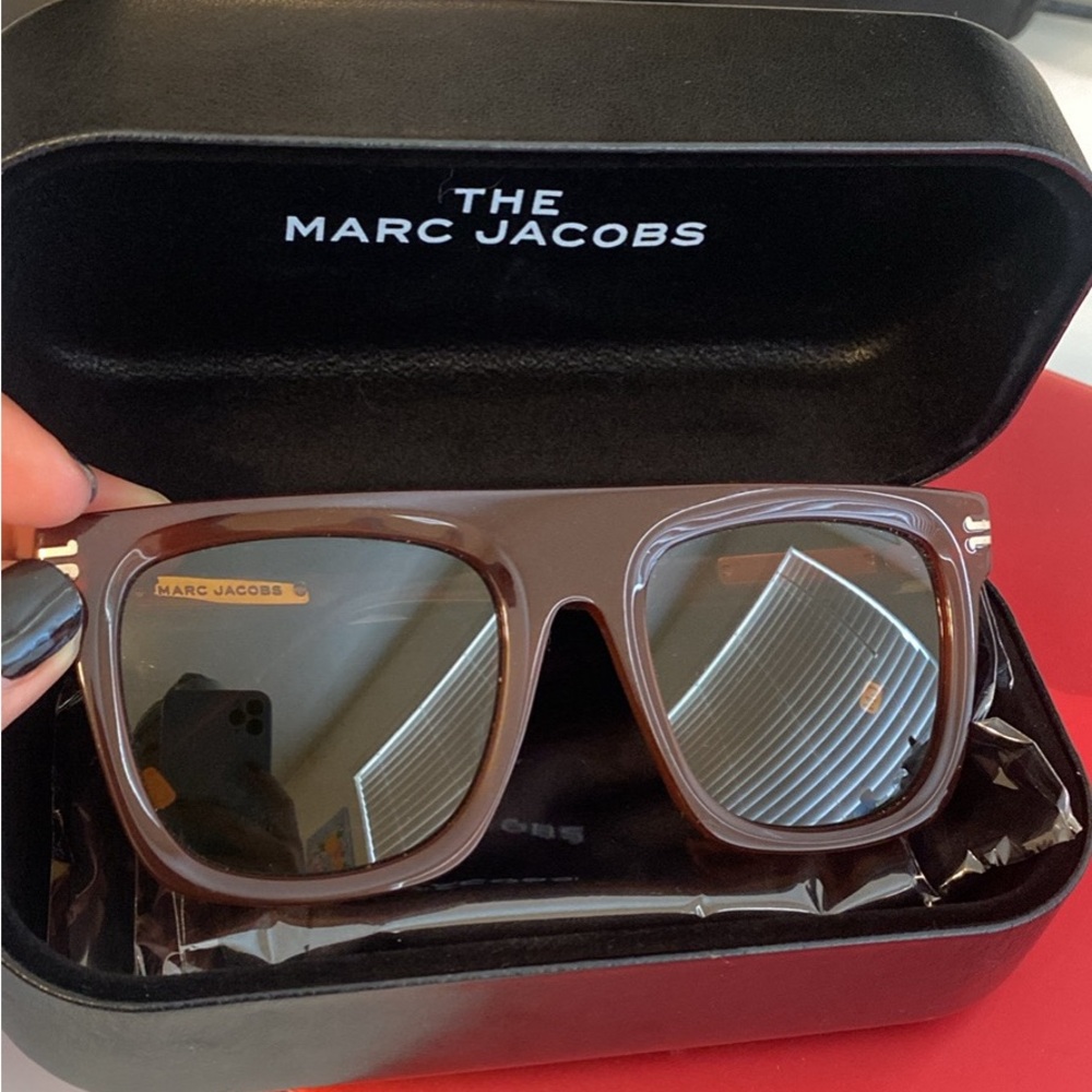 Marc Jacob’s sun glasses